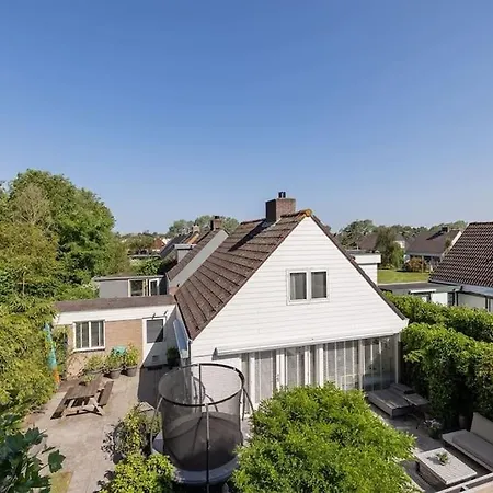 Holiday home Het Warme Nest